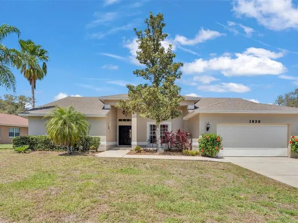 1920 Farrington Dr, Lakeland, FL 33809