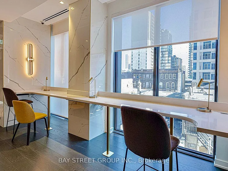 8 Wellesley St W #1811 — Photo 11