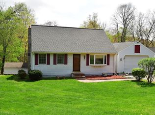76 Glenstone Dr, Vernon, CT 06066