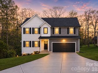 1928 46th Avenue Dr NE, Hickory, NC 28601