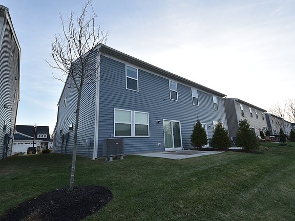3rd image of 1514 Summerview Ln