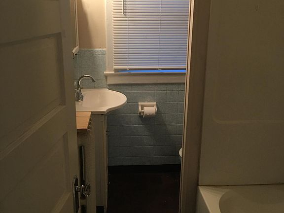 4th image of 60 Winthrop Ave #1