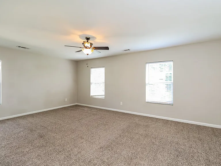 114 Farmers Folly Dr — Photo 10