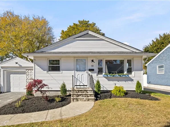 19 Cherry St, North Providence, RI 02911