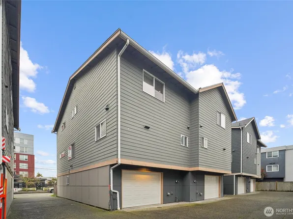 926 N 96th Street, Seattle, WA 98103