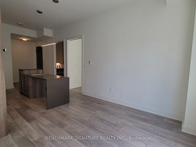 11 Yorkville Ave #2102 — Photo 6