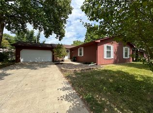 3310 Lantern Ln, Columbus, IN 47203