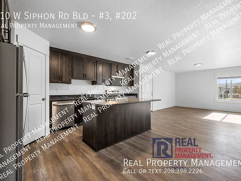 110 W Siphon Rd #BLD-202 — Photo 4