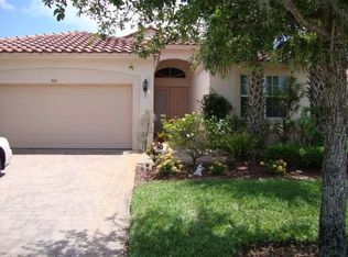321 NW Springview Loop, Port Saint Lucie, FL 34986