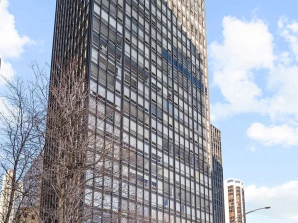 880 N Lake Shore Dr APT 23, Chicago, IL 60611