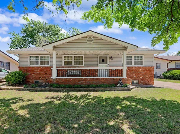 2227 W Southgate St, Wichita, KS 67217