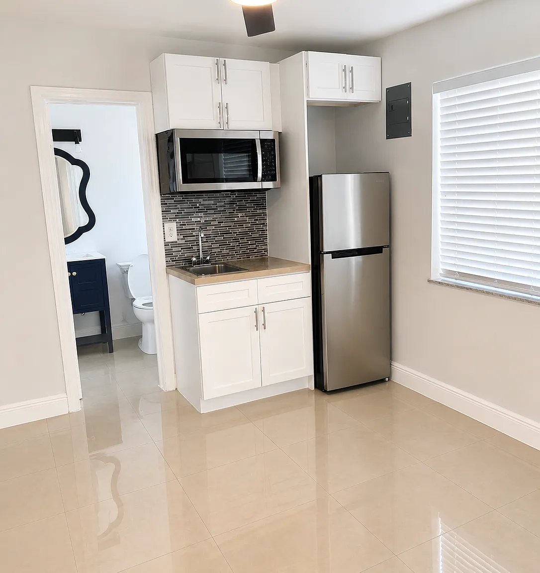 Studio, $1,575 — Photo 2