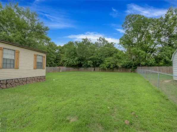 277 Crestwood Cir, Benton, LA 71006