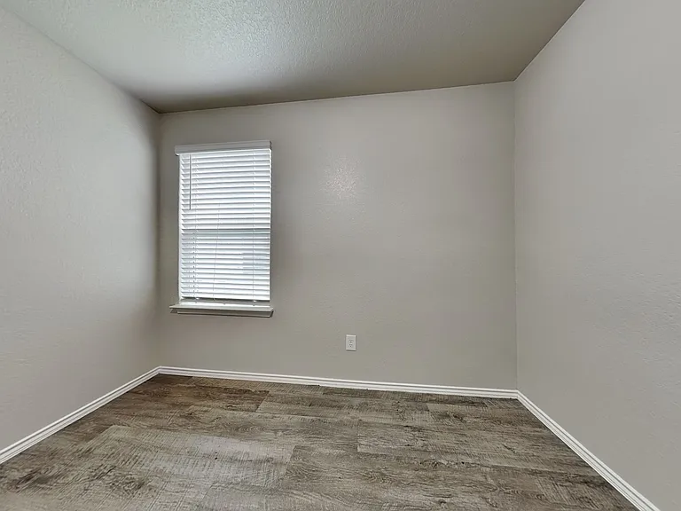 12920 Cicely Ct — Photo 11