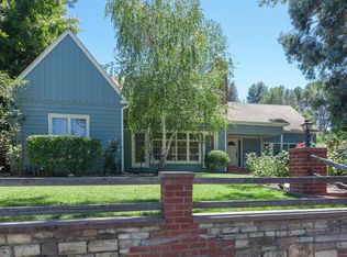 20980 Costanso St, Woodland Hills, CA 91364