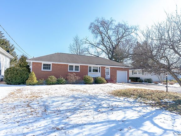 3rd image of 29 Norbrick Dr