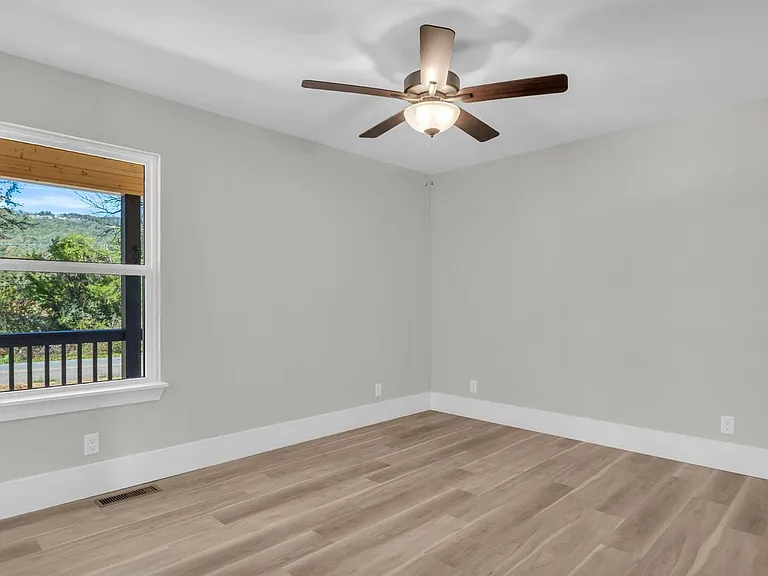 2496 Old York Hwy — Photo 11