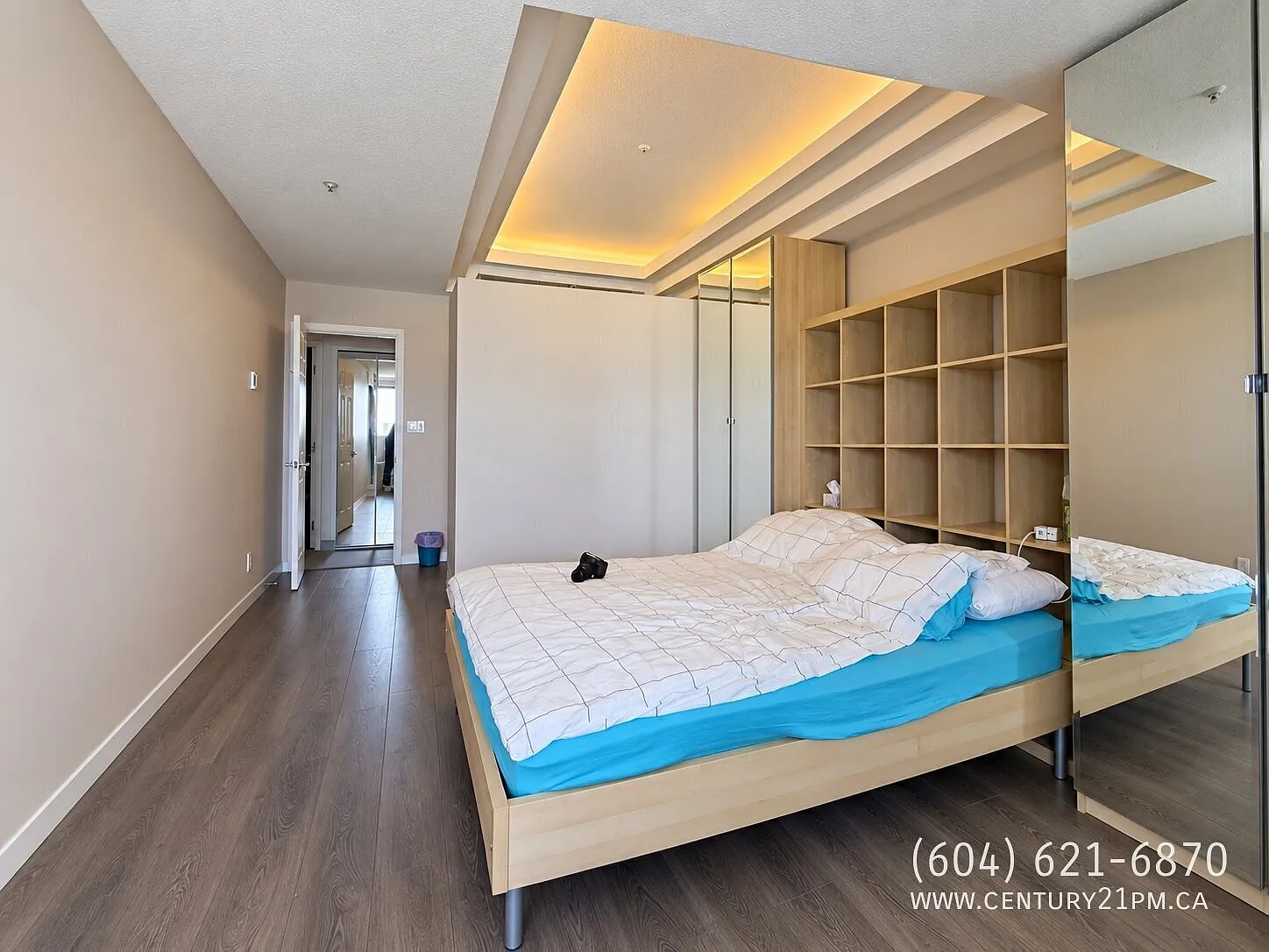 3 bed, 2.0 bath, 1350 sqft, $3,300 — Photo 4