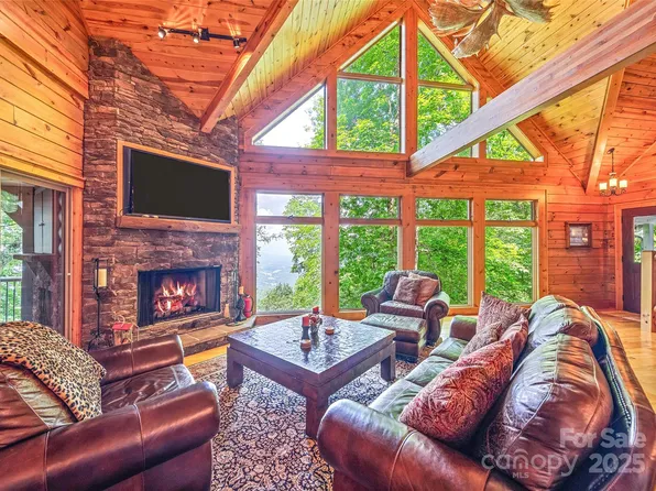 195 Unula Loop, Maggie Valley, NC 28751