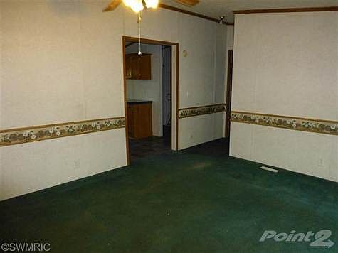4th image of 7392 Northern Dr