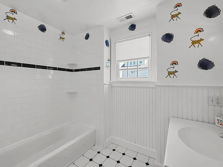 275 Lalley Blvd — Photo 15