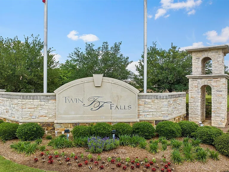 7039 Villa Mountain Ln — Photo 18