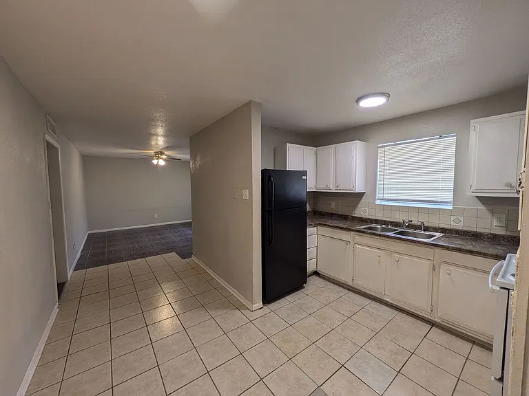 Sullivan Apartment Homes — Photo 23
