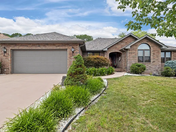 151 Ashford Drive, Hollister, MO 65672