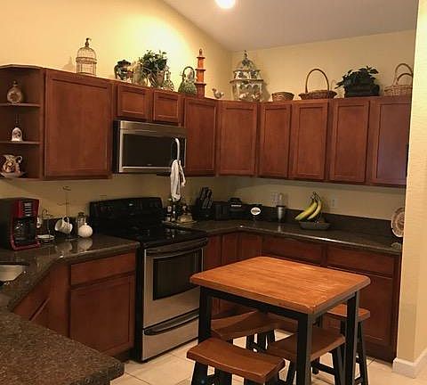 5th image of 1174 SW Hibiscus Street
