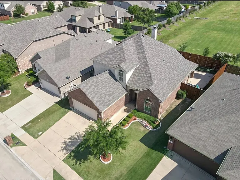 4508 Fern Valley Dr — Photo 3