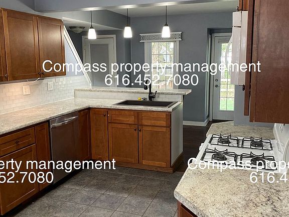 5th image of 4935 Florida Ave SW