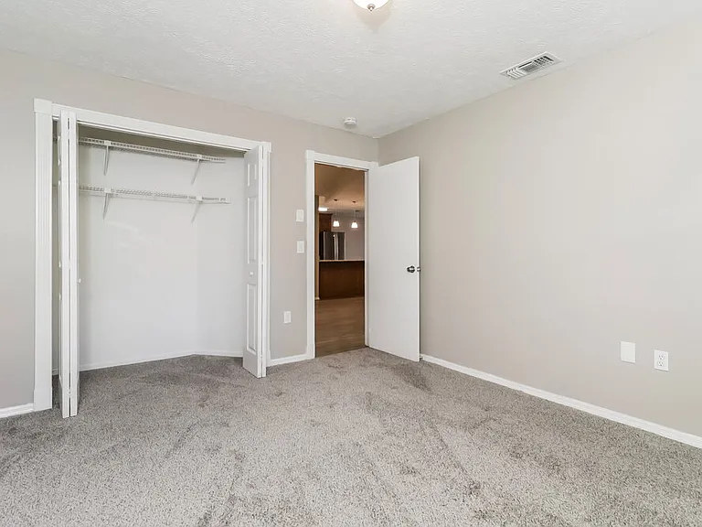 13403 Woodward Dr — Photo 16