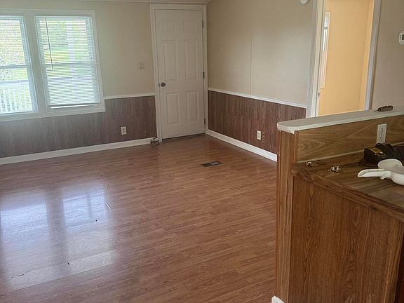 2nd image of 2910 Upper Concord Rd
