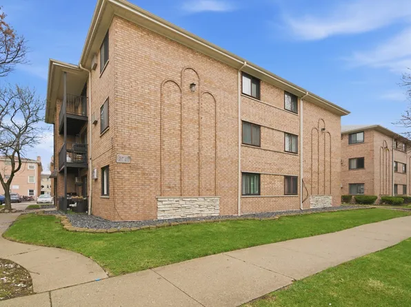 8741 W Summerdale Ave APT 3H, Chicago, IL 60656