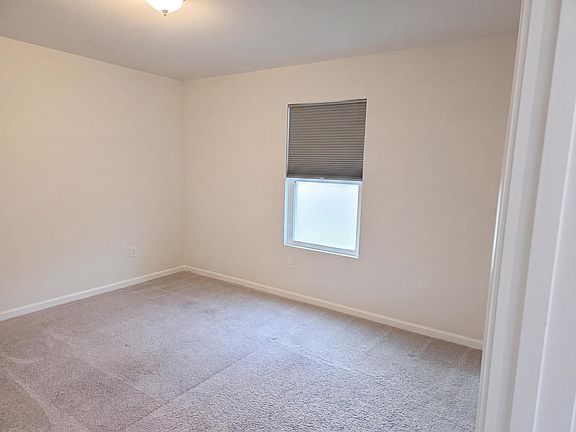 4th image of 128 Mikaela Ave