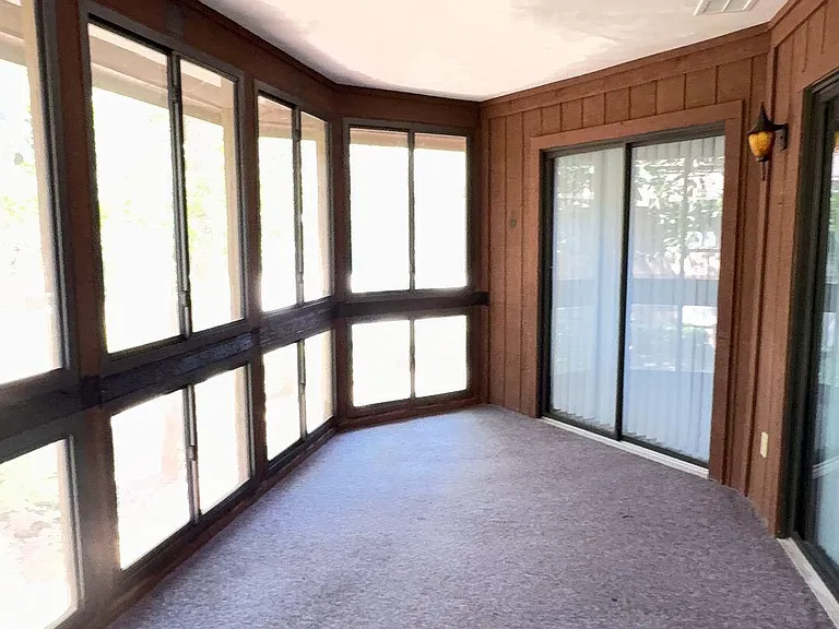 2 Pine Hurst Pl — Photo 11