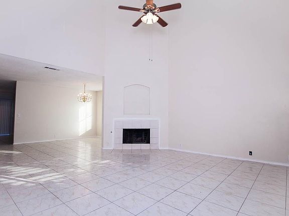 3rd image of 7108 Lanyon Dr