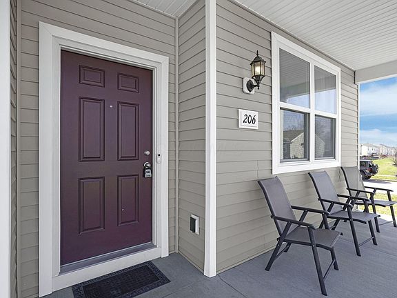2nd image of 206 Long Cay Ln