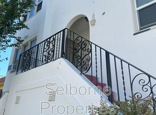 1013 E 22nd St, Oakland, CA 94606