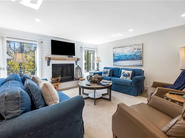 35 Carnoustie Rd APT 40, Hilton Head Island, SC 29928