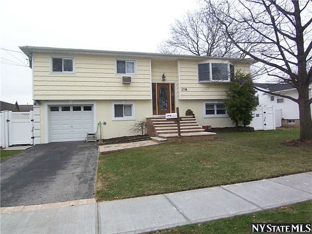 1st image of 178 N Wyoming Ave