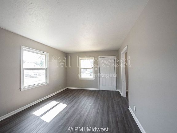 3rd image of 1937 King Ave