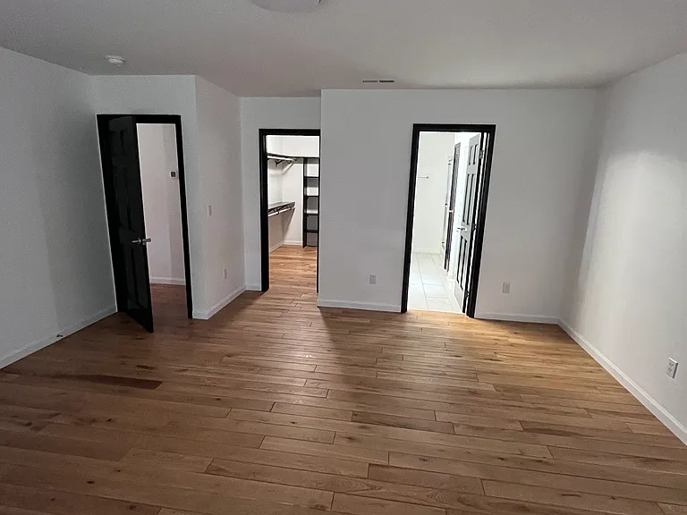 2603 S 86th Ave — Photo 13