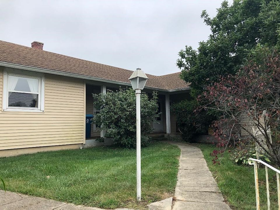 1st image of 845 Etna Ave