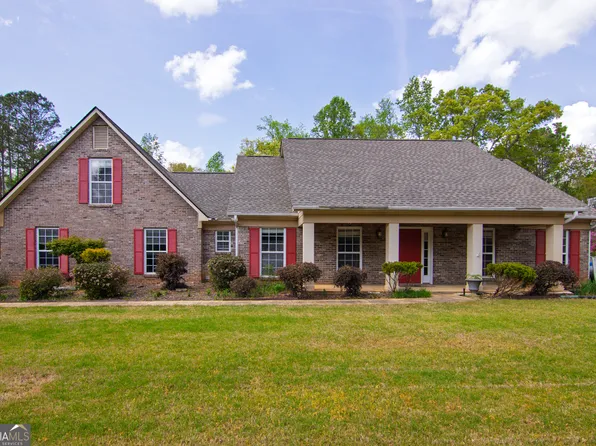 476 Wildwood Plantation Dr, Cataula, GA 31804