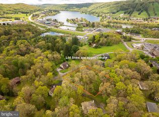 4 Northlake Dr, Mc Henry, MD 21541