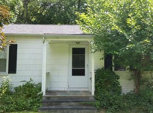 3560 Lakeland St, Mohegan Lake, NY 10547
