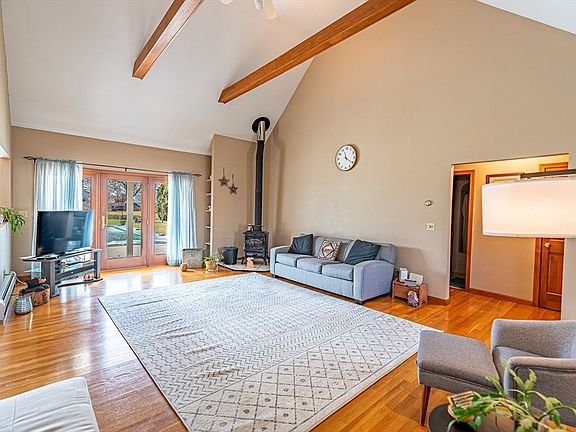 5th image of 3 Deerfield Ln