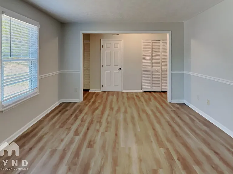 8224 Wynewood Ct — Photo 6