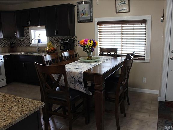 4th image of 479 Crystal Dr